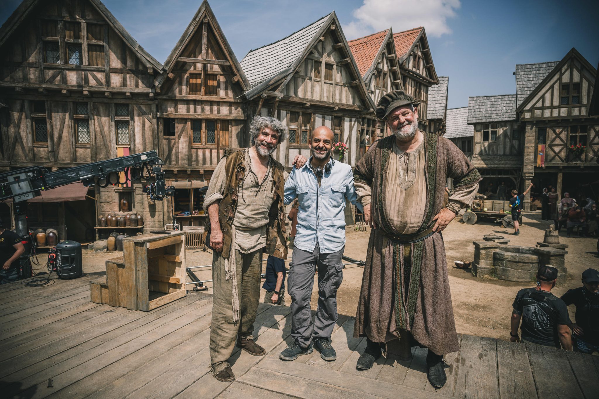 V Praze se natáčela velkolepá dobrodružná komedie s Jeanem Reno ve stylu Jumanji. Už brzy se objeví na Netflixu