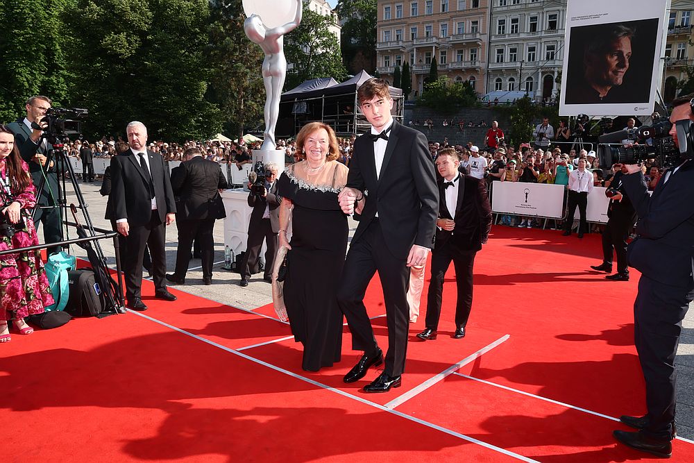 Zahájení filmového festivalu v Karlových Varech 2024.