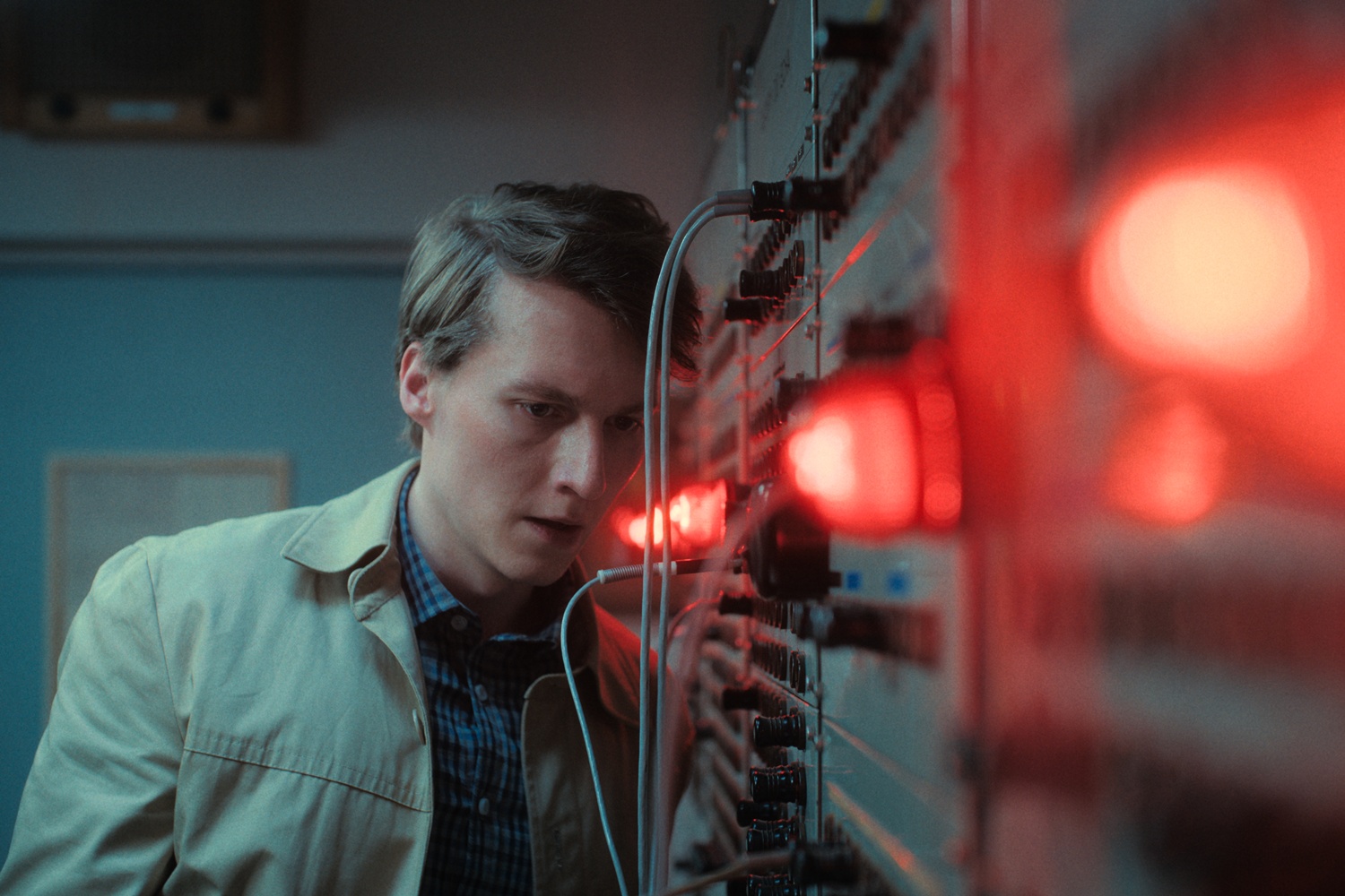 Už jste viděli Vlny? Největší český filmový hit minulého roku je konečně online
