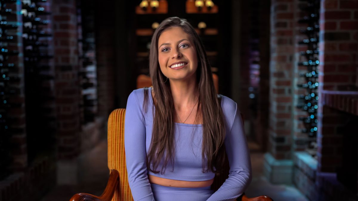 Cara Kies (Tajemství za milión/Million Dollar Secret)