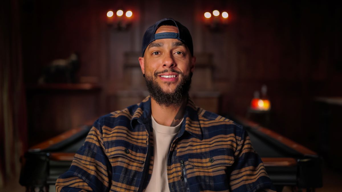 Corey Niles (Tajemství za milión/Million Dollar Secret)