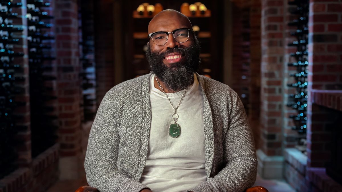 Phillip Roundtree (Tajemství za milión/Million Dollar Secret)