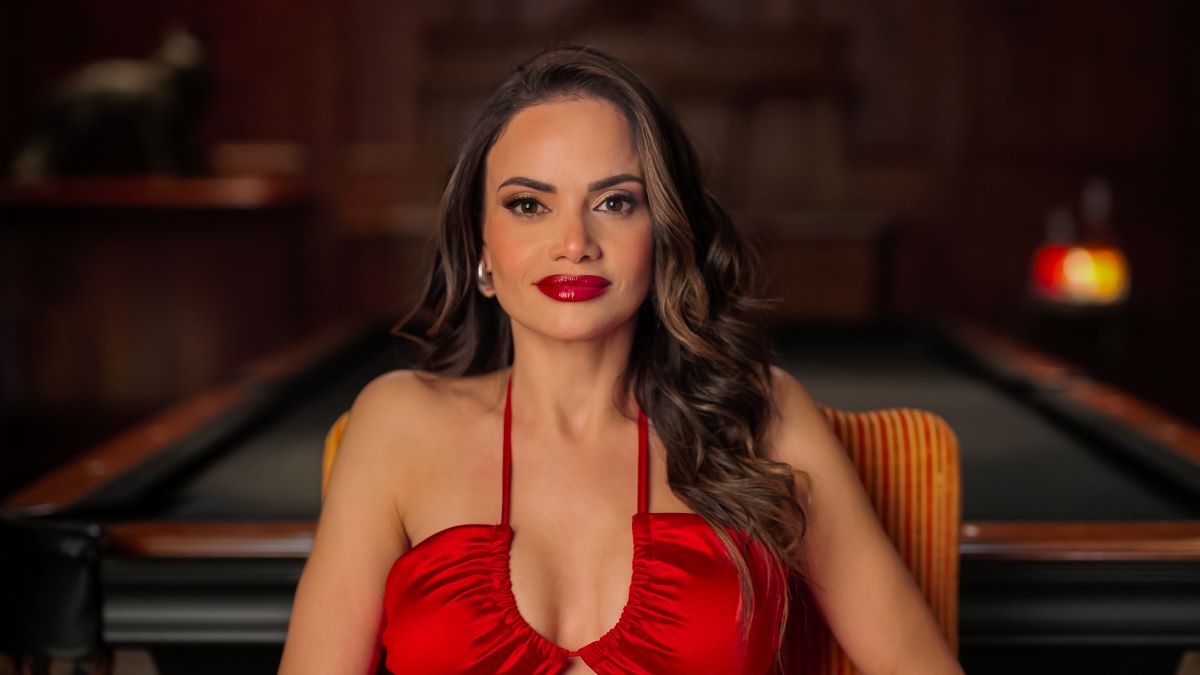 Samantha Hubbard (Tajemství za milión/Million Dollar Secret)