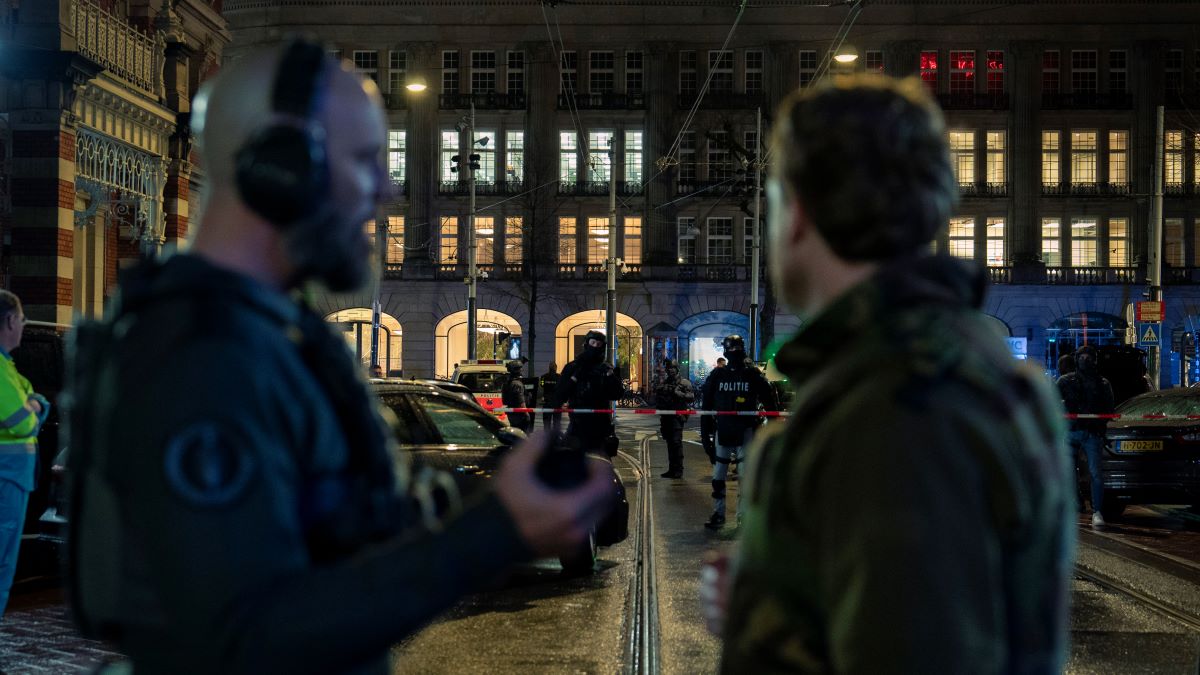 iRukojmí (iHostage)