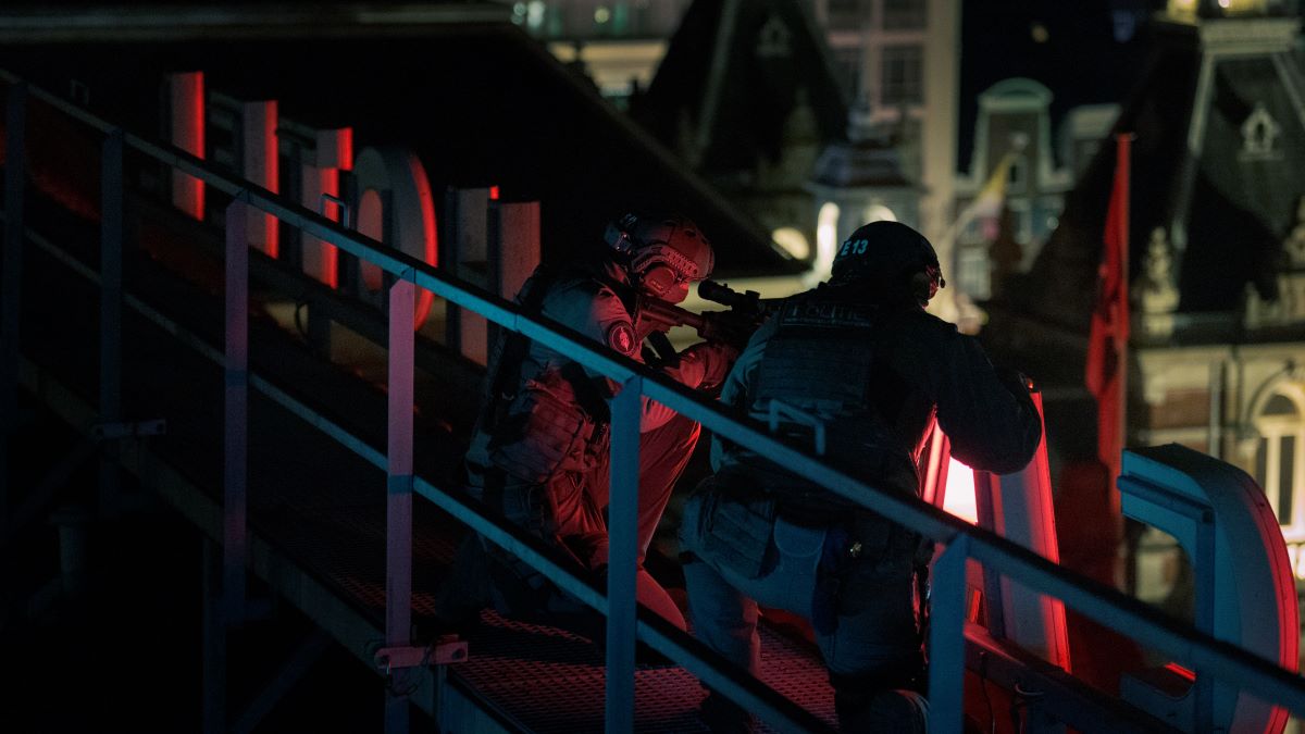 iRukojmí (iHostage)