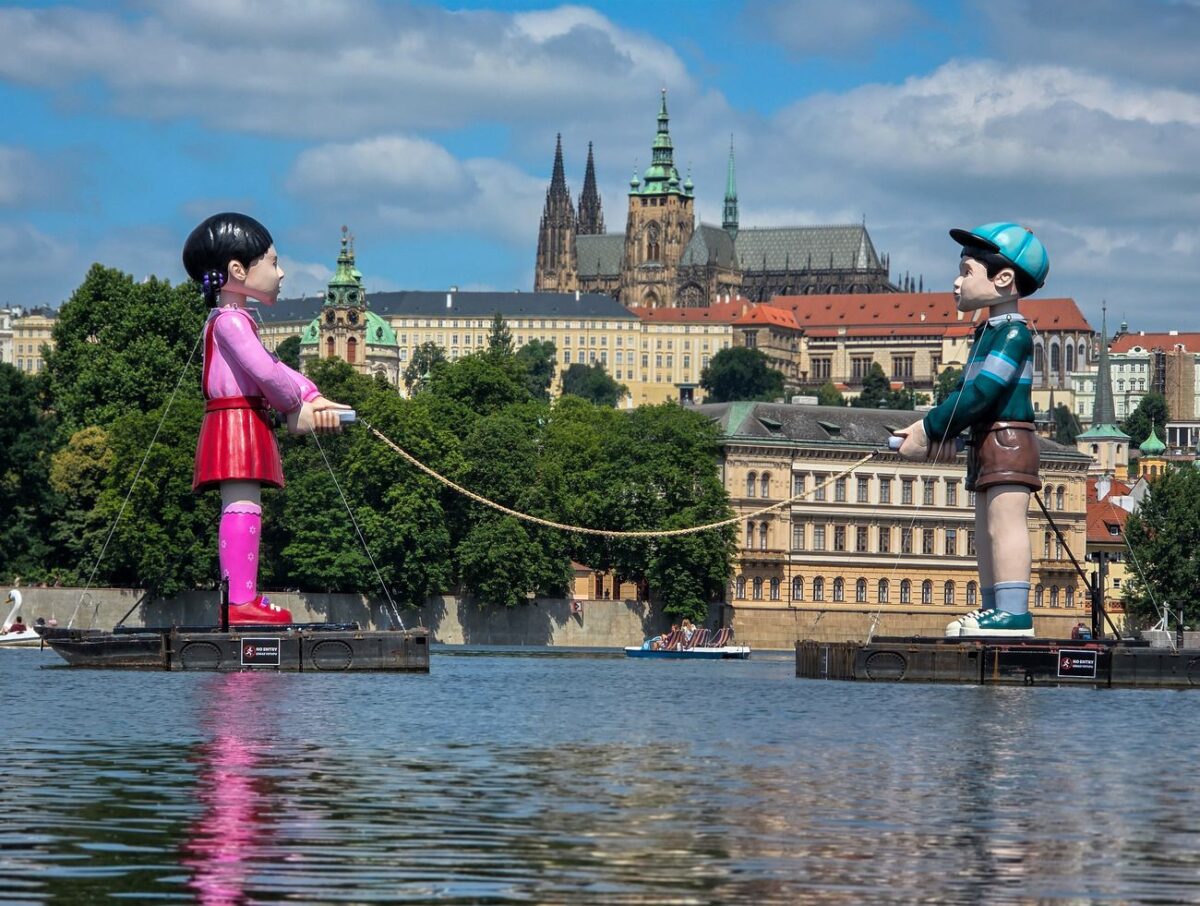 Young-hee a Chul-su, Squid Game 3 in Prague (Praha)