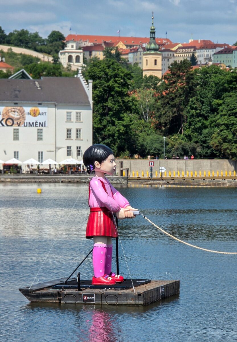 Young-hee a Chul-su, Squid Game 3 in Prague (Praha)