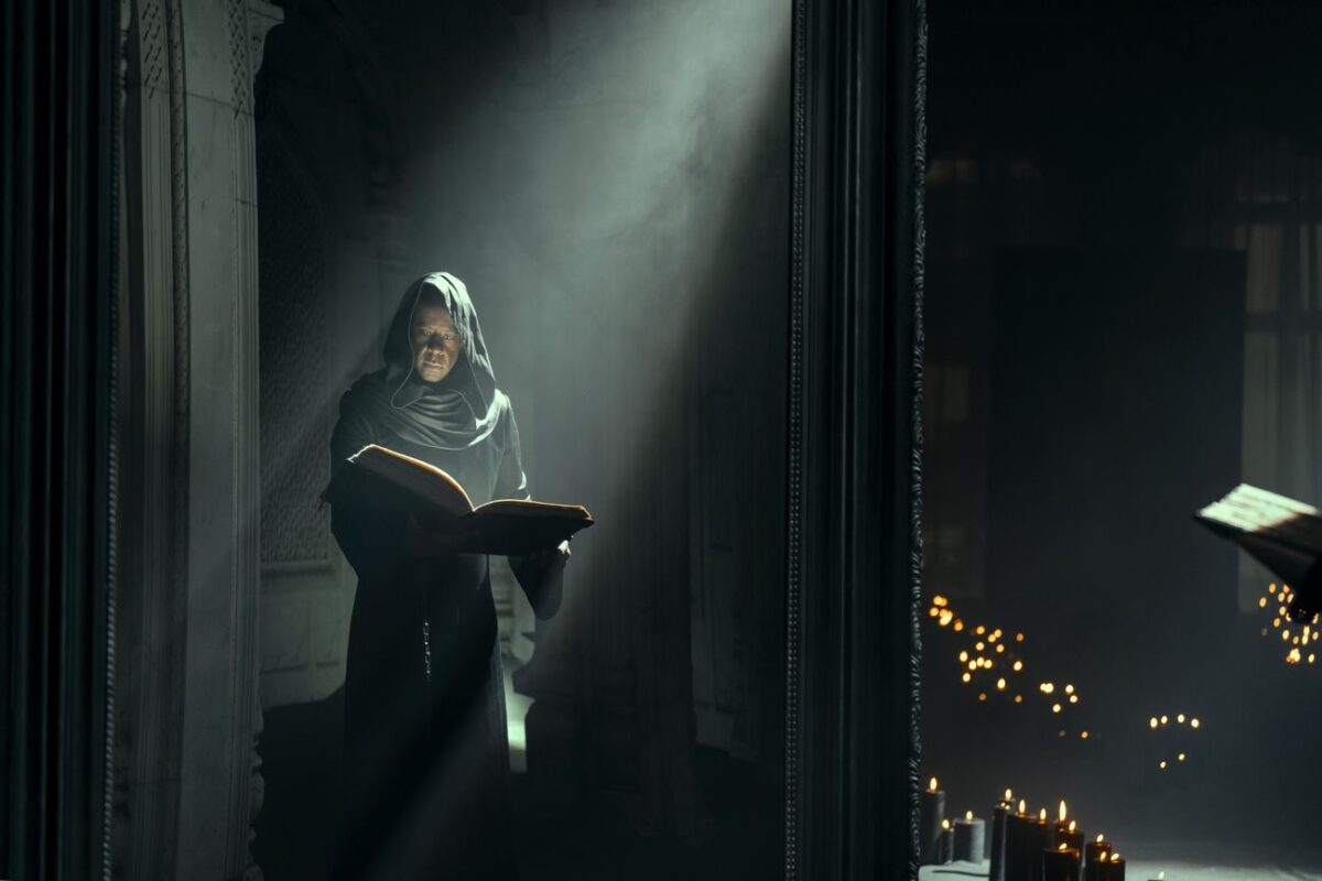 The Sandman. Adrian Lester as Destiny