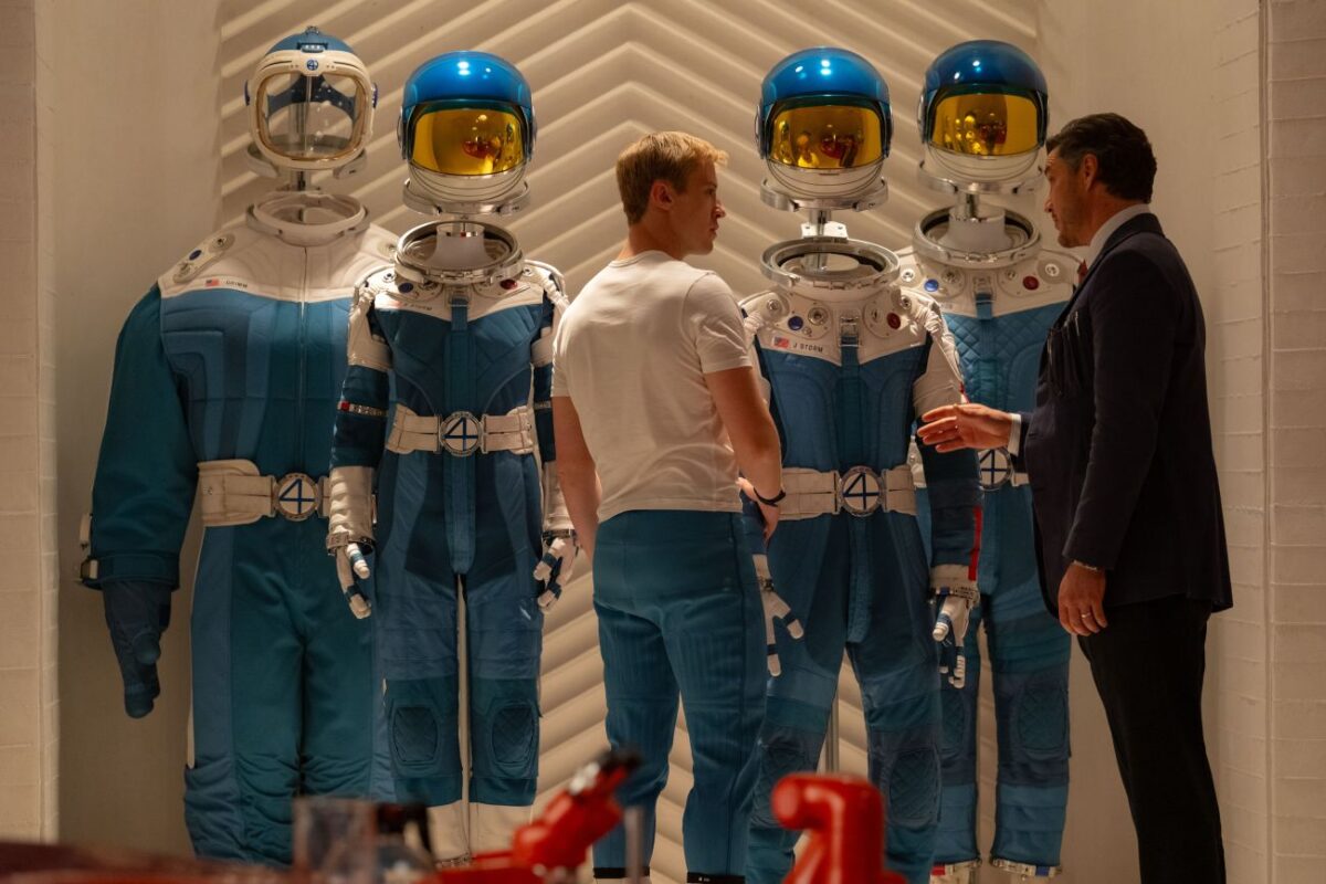 Joseph Quinn as Johnny Storm/Human Torch and Pedro Pascal as Reed Richards/Mister Fantastic in 20th Century Studios/Marvel Studios' THE FANTASTIC FOUR: FIRST STEPS