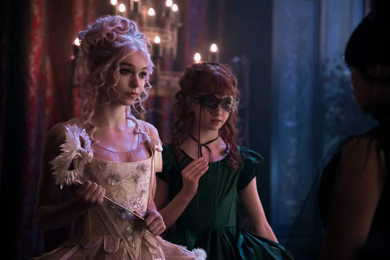 Emma Myers as Enid, Evie Templeton as Agne
