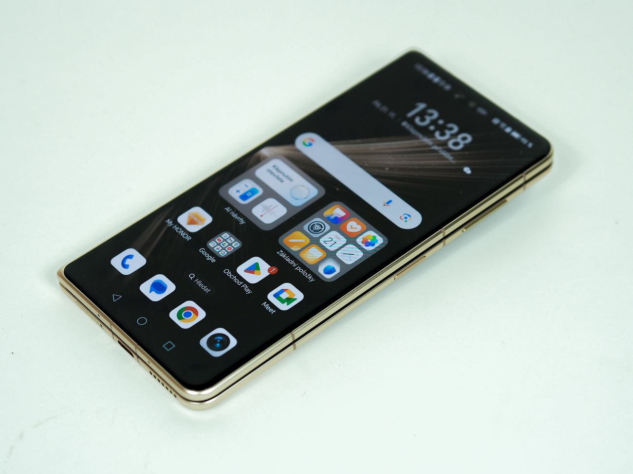 Honor Magic V5