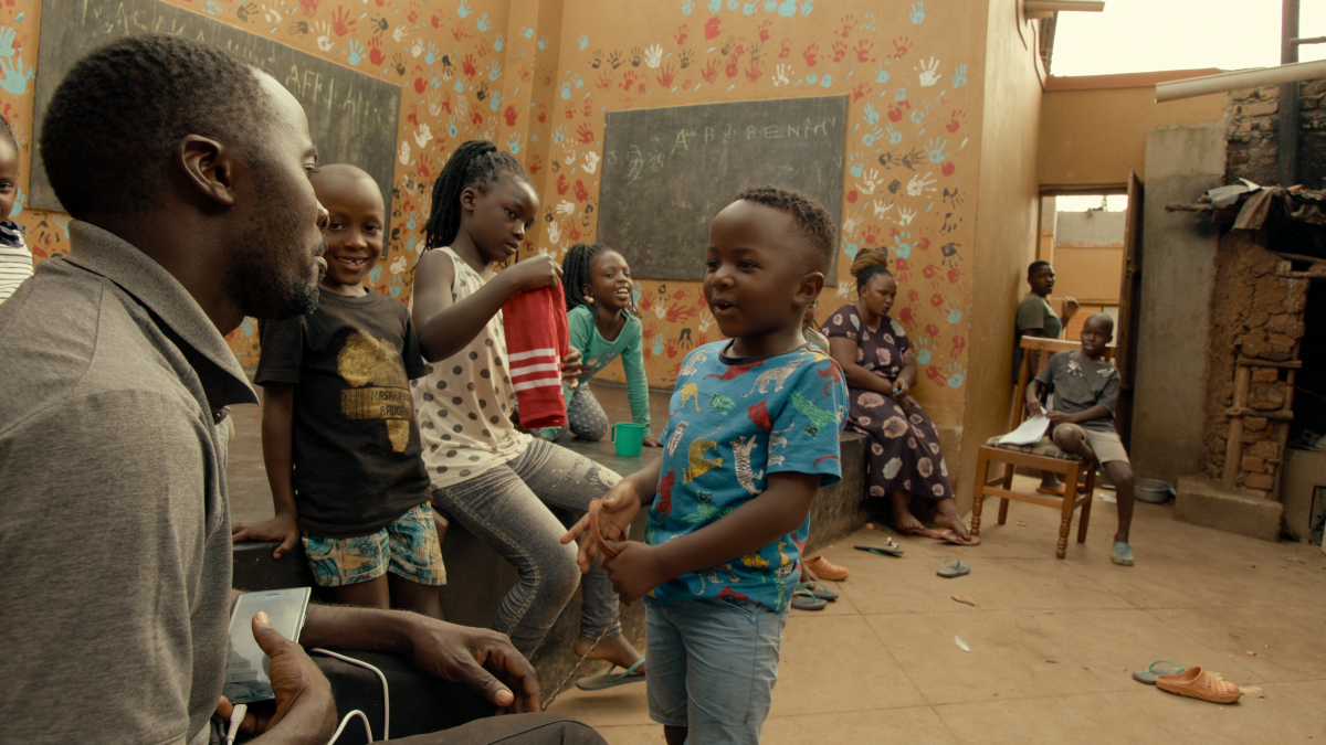 Děti z Masaky: S rytmem v srdci (Masaka Kids, A Rhythm Within)