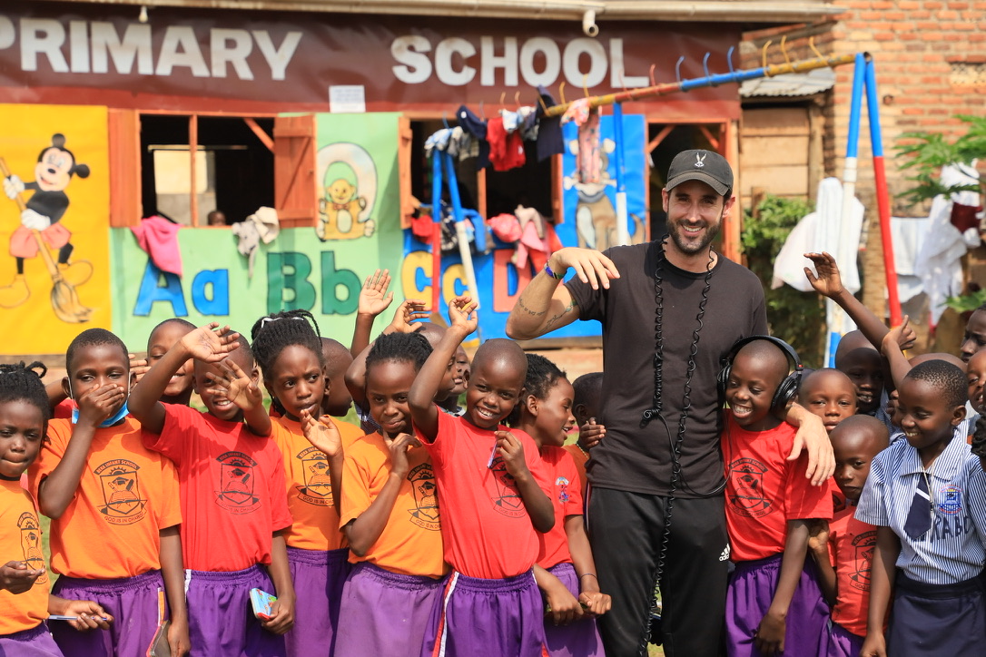 Děti z Masaky: S rytmem v srdci (Masaka Kids, A Rhythm Within)