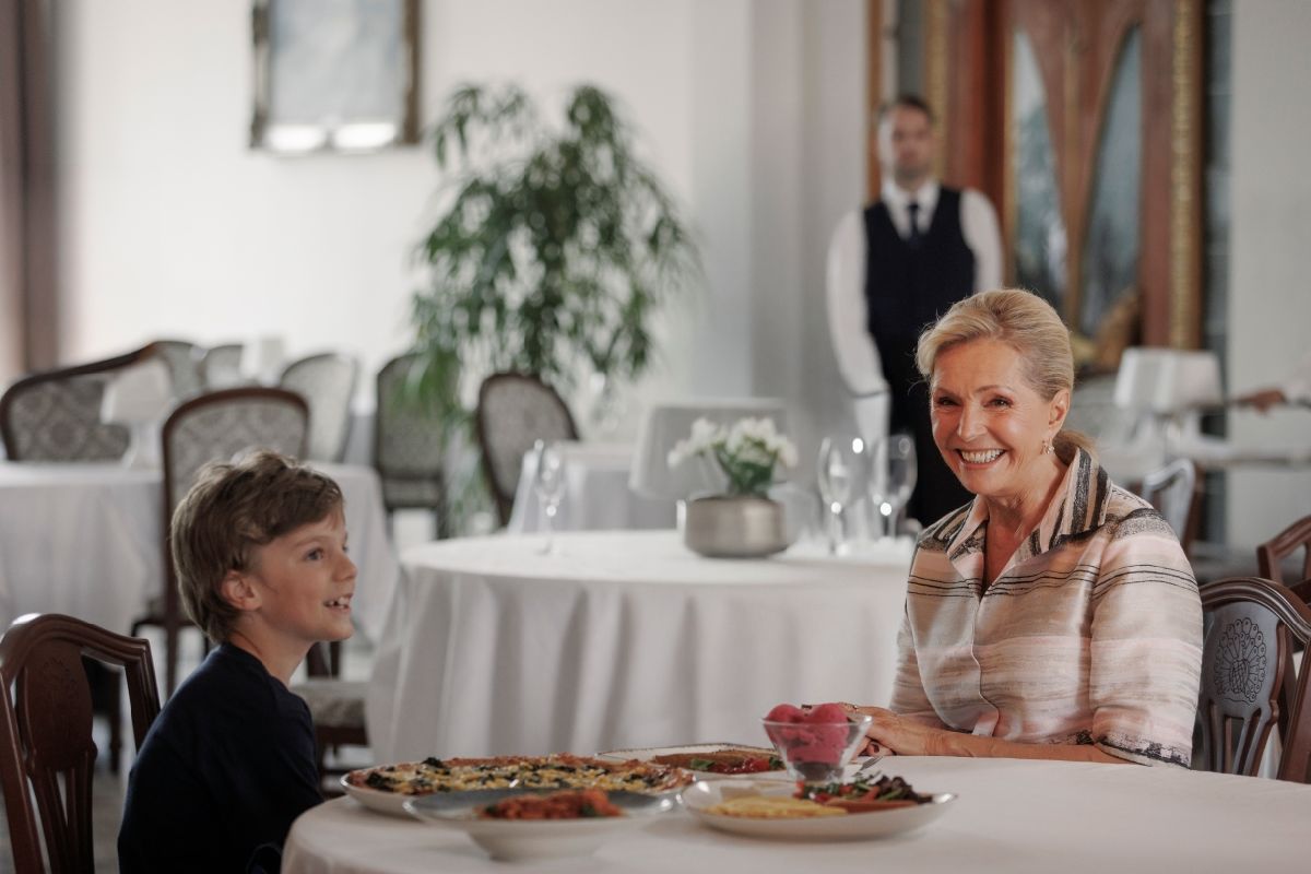 Helena Vondráčková a Emanuel Bugala ve filmu Šviháci