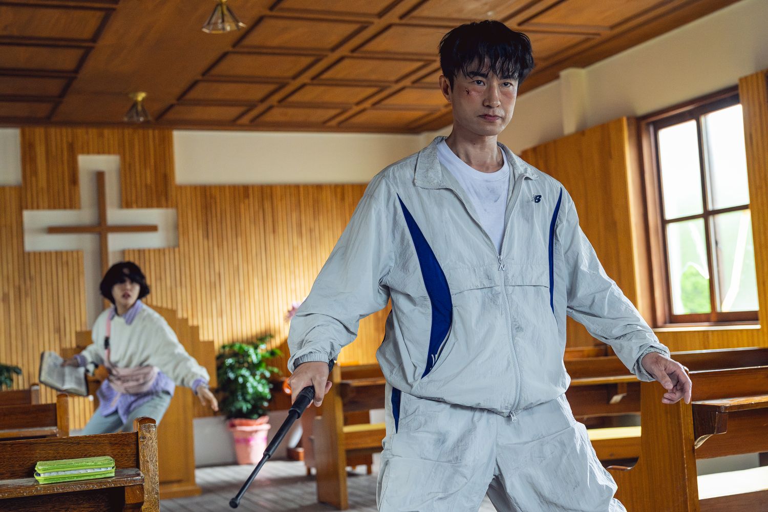 Diváci hltají nové superhrdinské korejské drama od Netflixu. Vyzdvihují akční scény a vtipný odraz současné společnosti