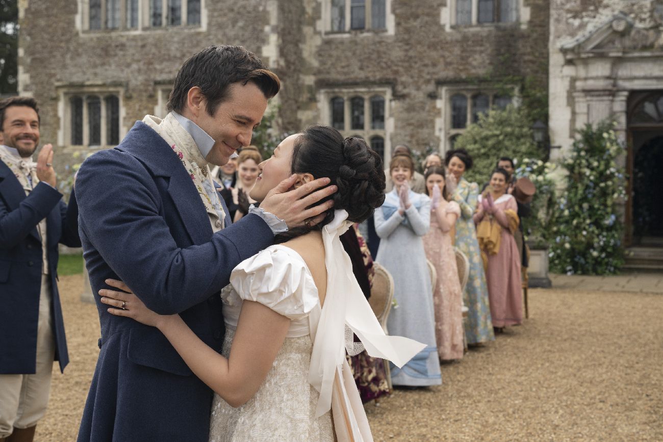 Bridgerton. Luke Thompson as Benedict Bridgerton, Yerin Ha as Sophie Baek