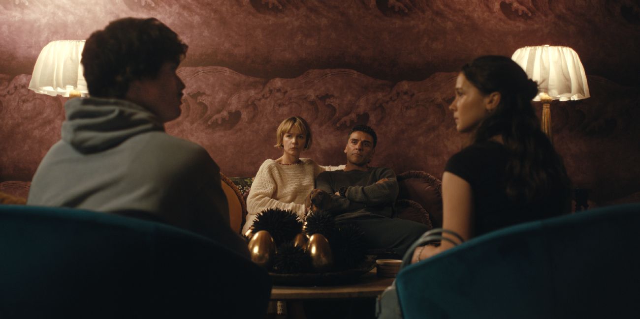 Beef. Charles Melton as Austin Davis, Carey Mulligan as Lindsay Crane-Martin, Oscar Isaac as Josh Martin, Cailee Spaeny as Ashley Miller