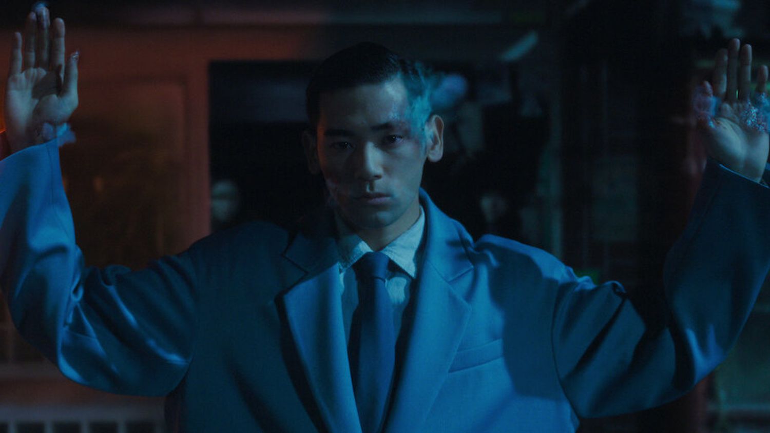 Kultovní sci-fi znovu ožívá: Netflix láká na temný thriller od tvůrců Vlaku do Pusanu, kde oběti explodují v přímém přenosu