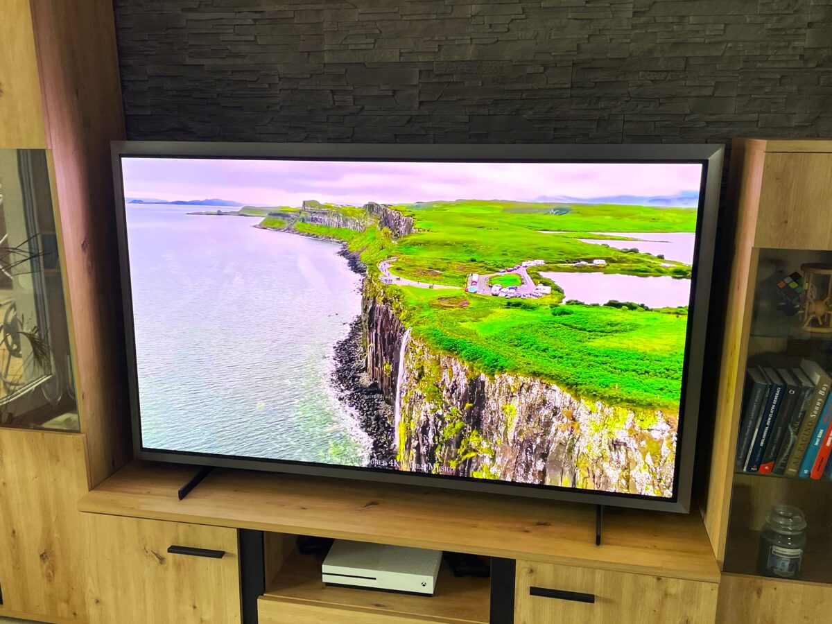 Televize Samsung OLED S99H