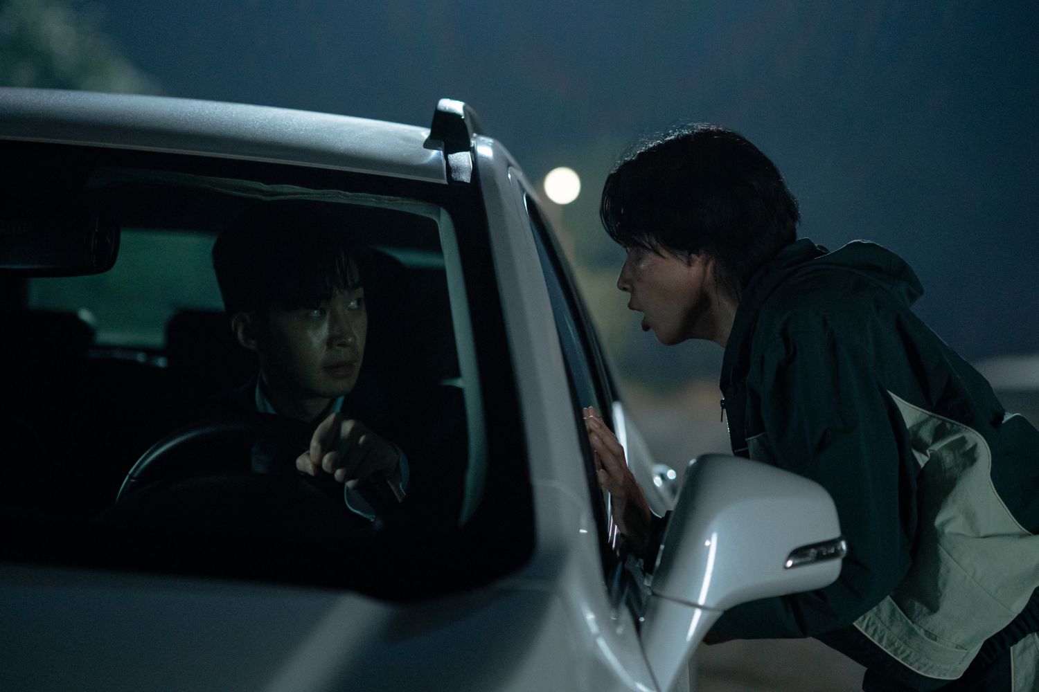 Snědla jeho nehty a vzala si jeho tvář. Na Netflix míří mrazivý thriller o zrůdě, co krade lidské životy