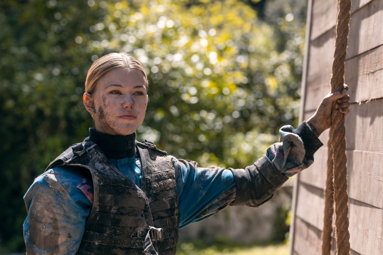 Žádné mobily, buzerace od úsvitu a záhadné zmizení: Na Netflix míří drama z drsné vojenské školy pro mládež