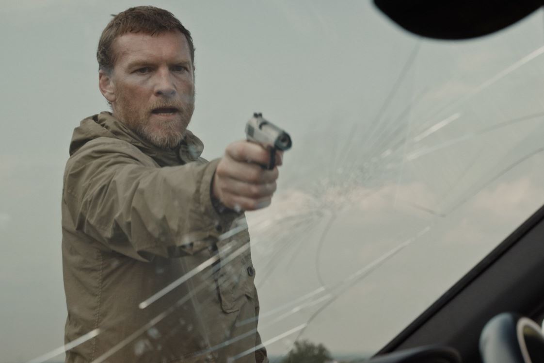 Sam Worthington ve filmu Rozbuška (Fuze)
