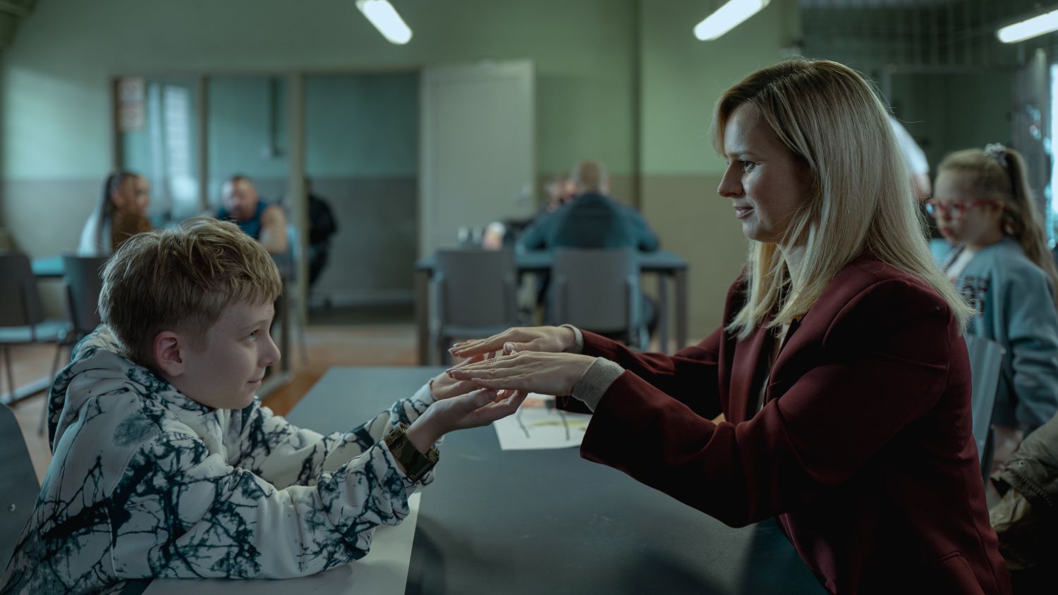 Polský seriál ze života si získal i české diváky. Netflix vrací oceňovaný hit, který ukazuje rodičovství bez příkras