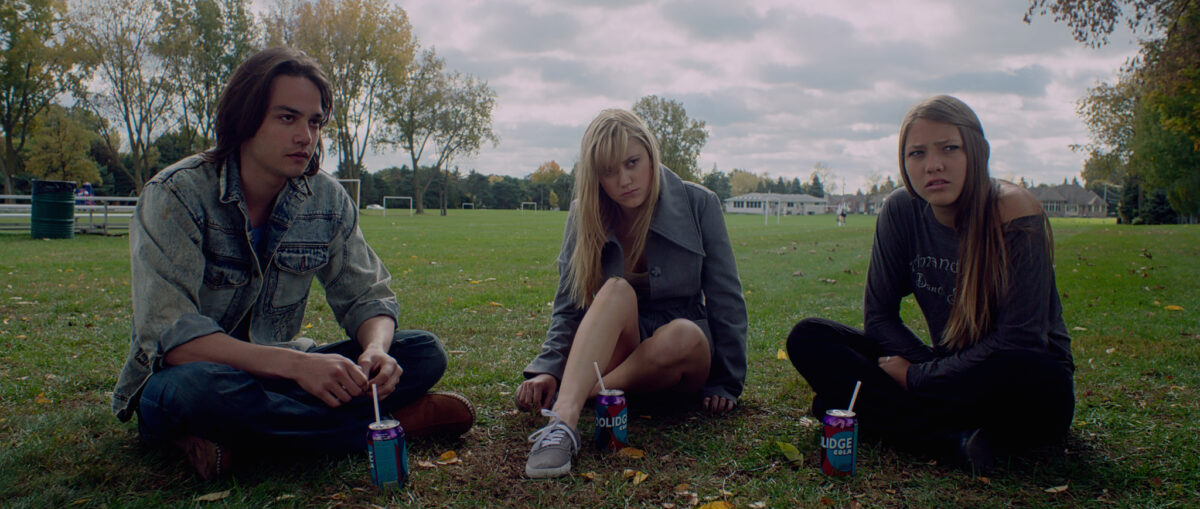 Neutečeš (It Follows)