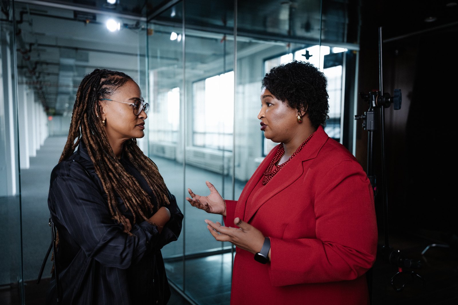Ava DuVernay a Stacey Abrams v dokumentu 14th