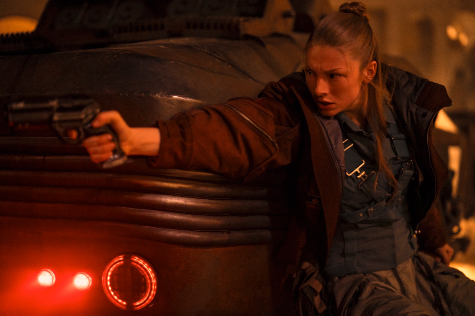 Hunter Schafer v seriálu Blade Runner 2099