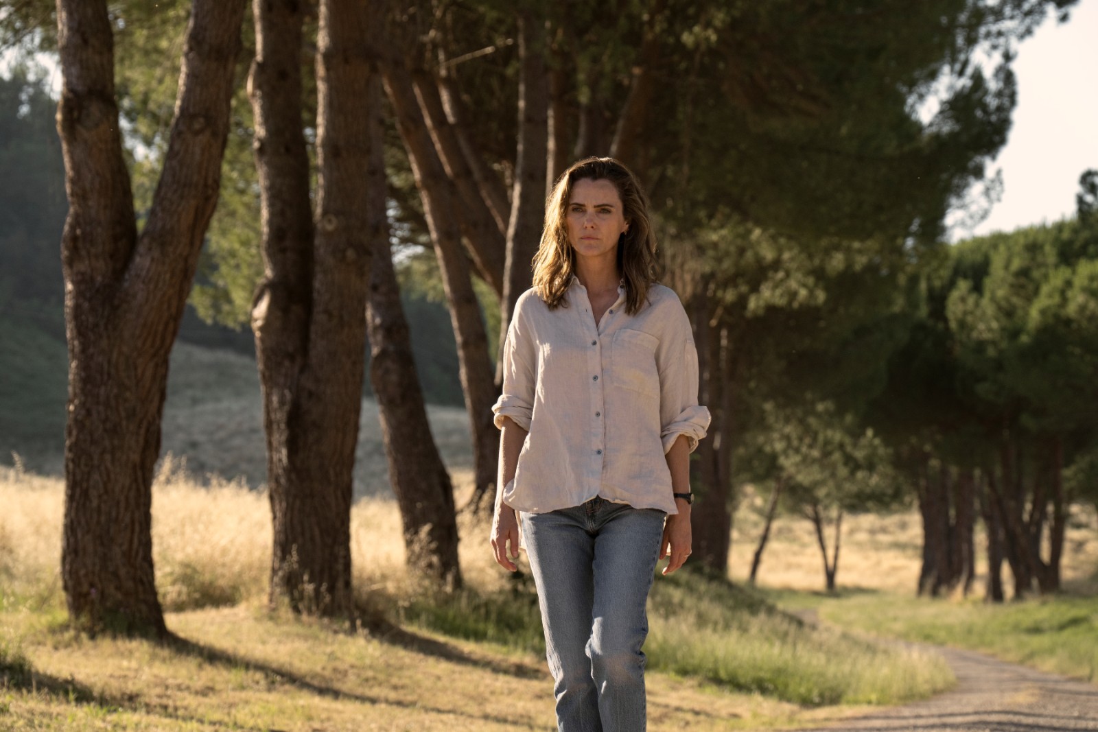 Keri Russell ve 4. řadě seriálu Diplomatické vztahy