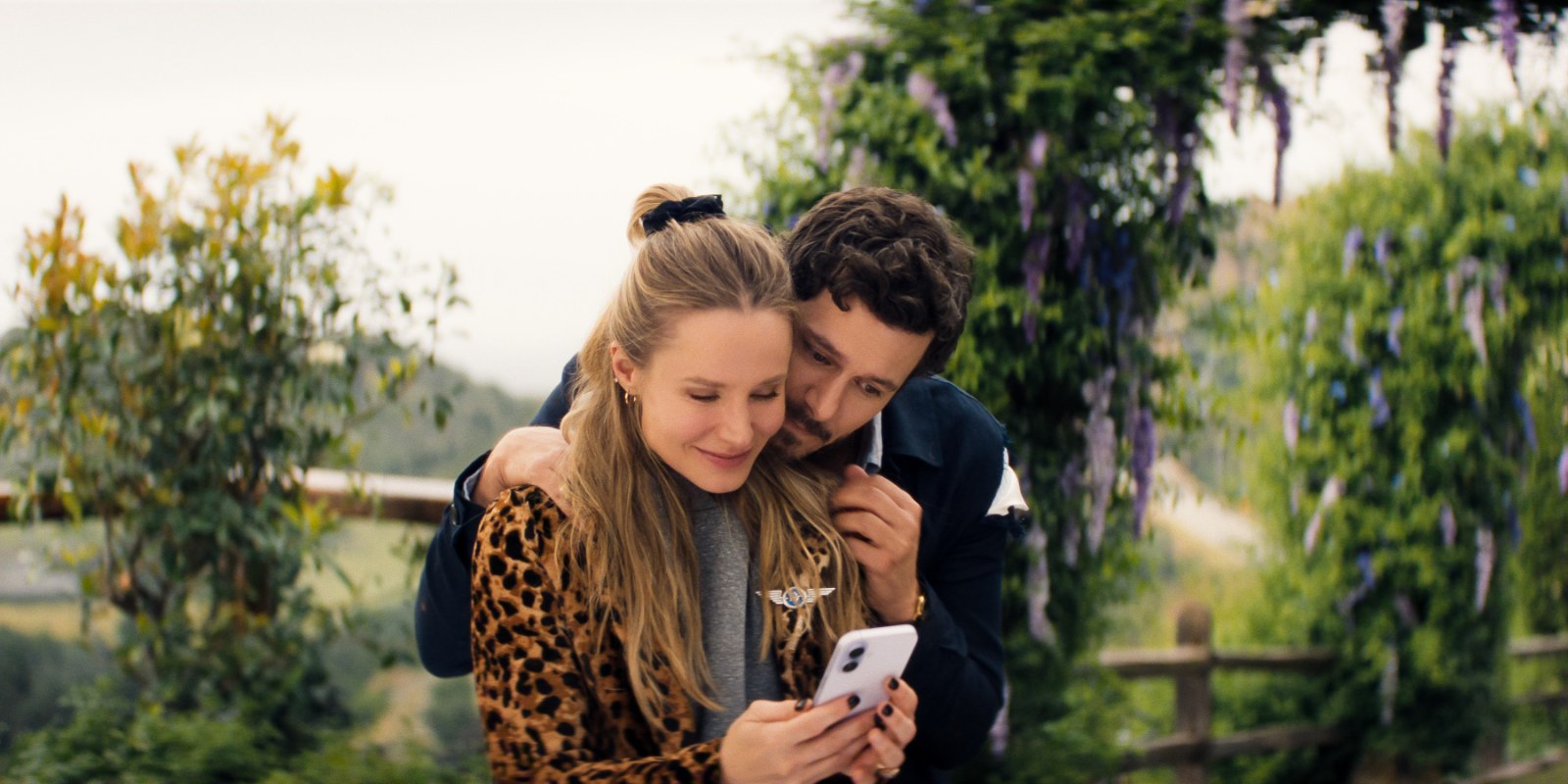 Kristen Bell a Adam Brody v seriálu Tohle nikdo nechce